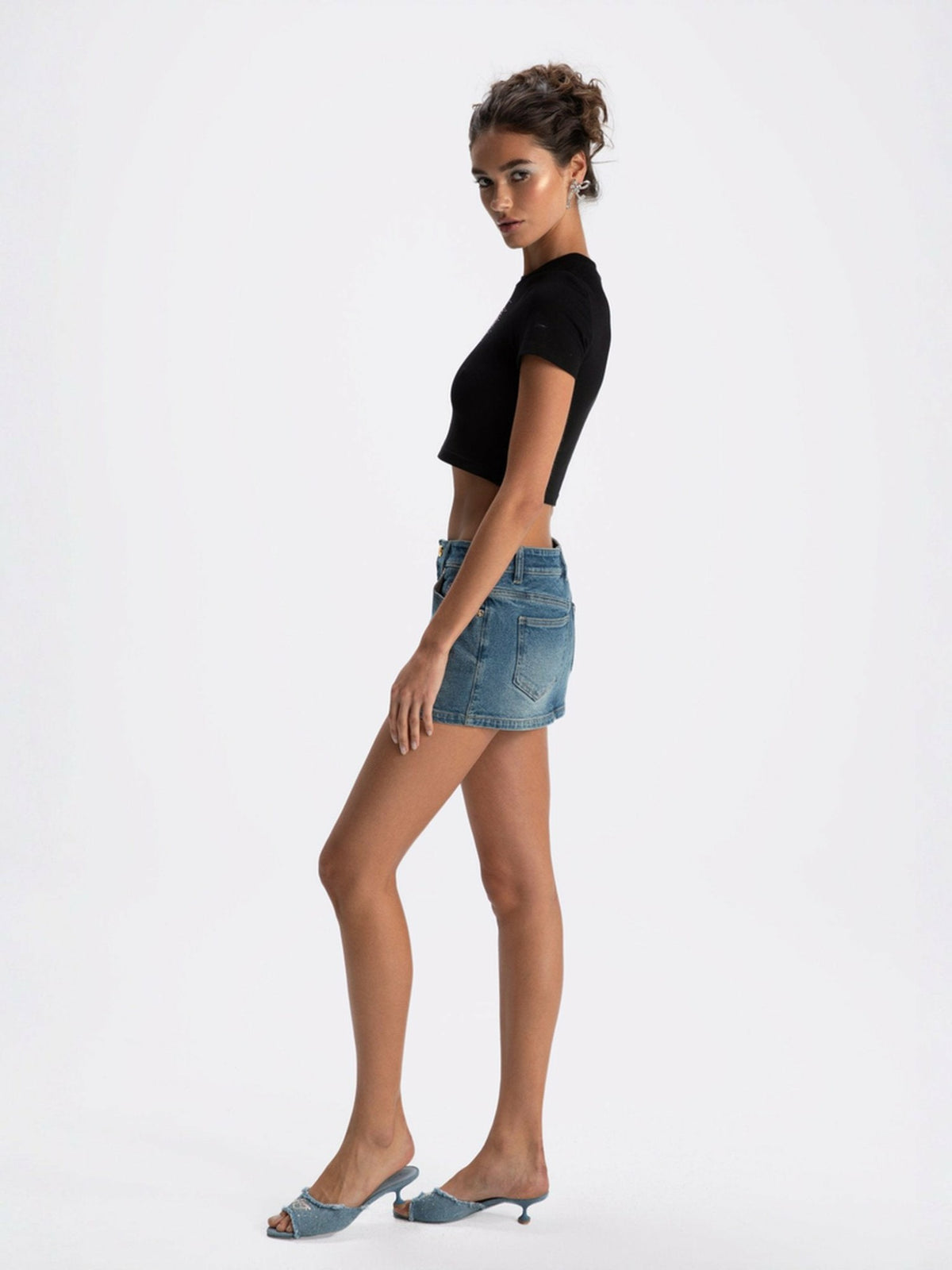 Elle Baby Tee: Black Baby Tee for Casual Luxury Daytime Outfit - Nana Jacqueline